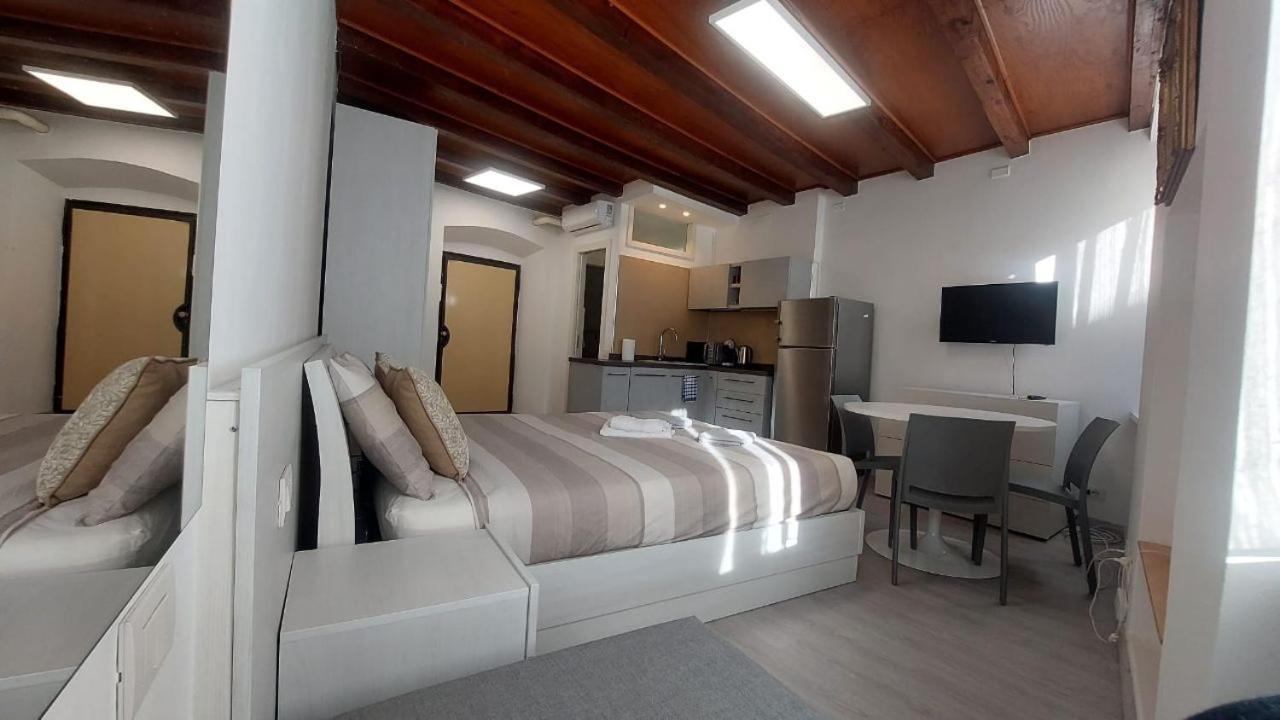 Apartamento Loftcentre Bérgamo Exterior foto